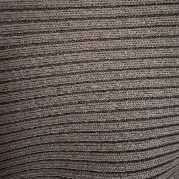 Zara Sweater - Picture 3 of 5